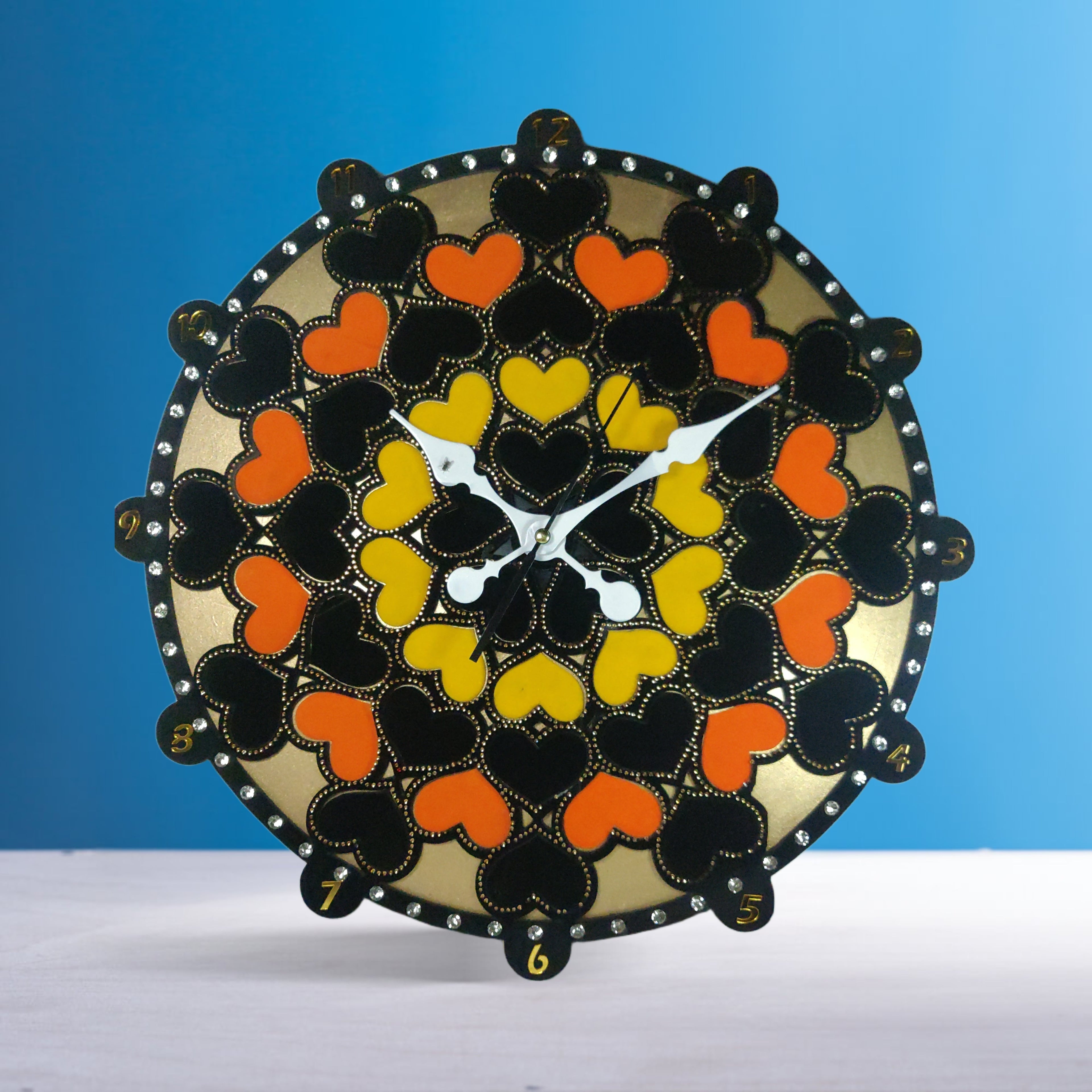 HeartBloom Wall Clock – 18” Black Edition with Bold Heart Mosaic